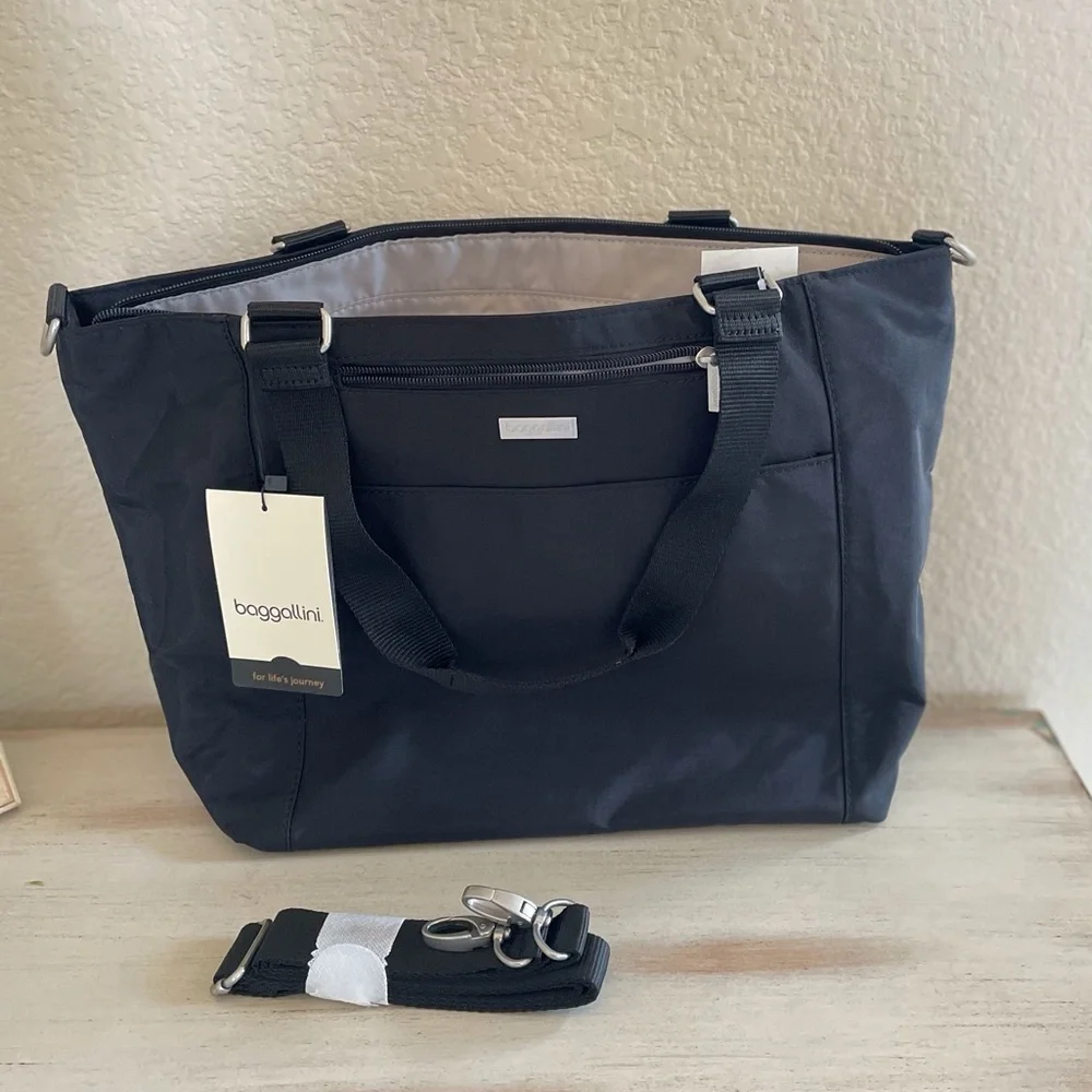 BAGGALLINI BLACK BOULEVARD LAPTOP TOTE NEW